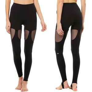 🆕 alo Yoga Ignite Stirrup Legging • Black • S